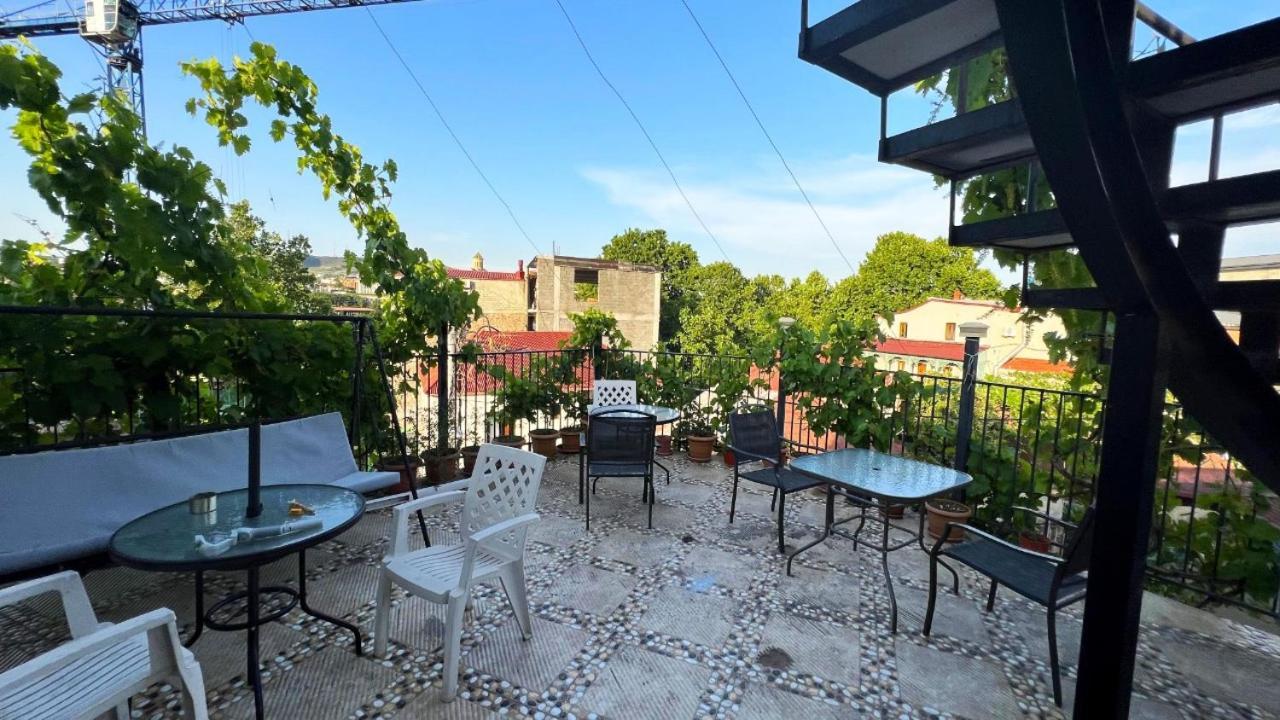 Hotel Lika Tbilisi Exteriör bild