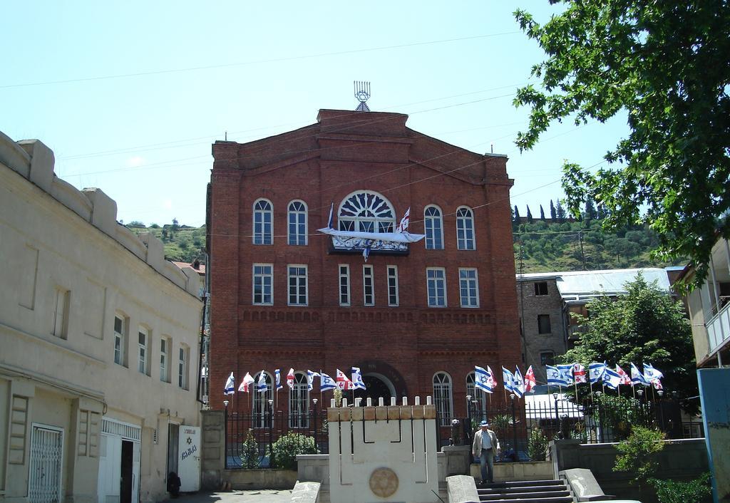 Hotel Lika Tbilisi Exteriör bild
